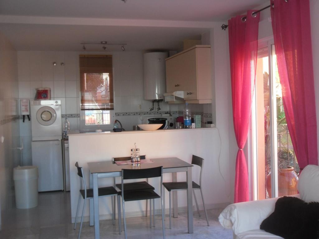 2035-Lovely 1 Bedrooms Sea View Apartment マニルバ エクステリア 写真